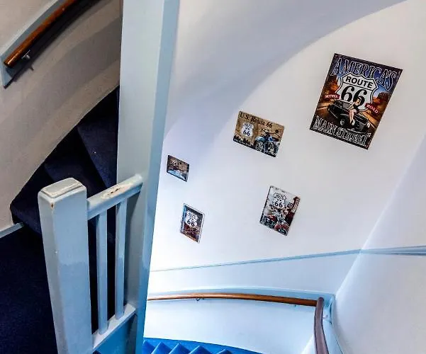 Sixtysix ゲストハウス 4*